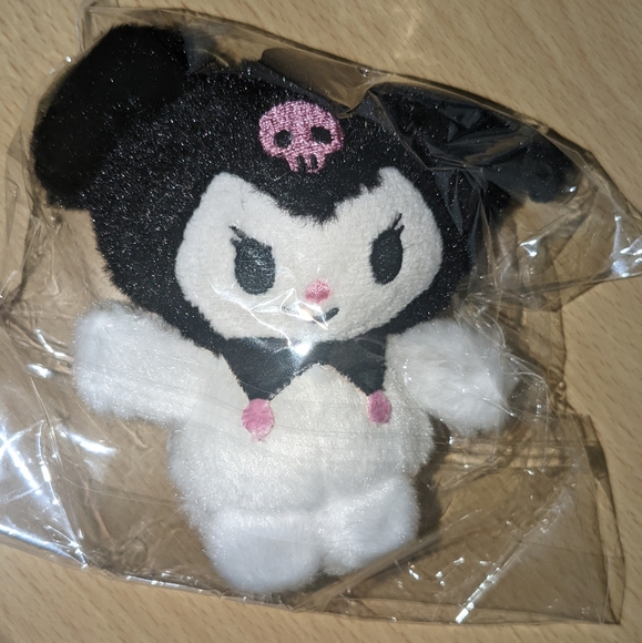 Small Kuromi keychain - Picture 2 of 3